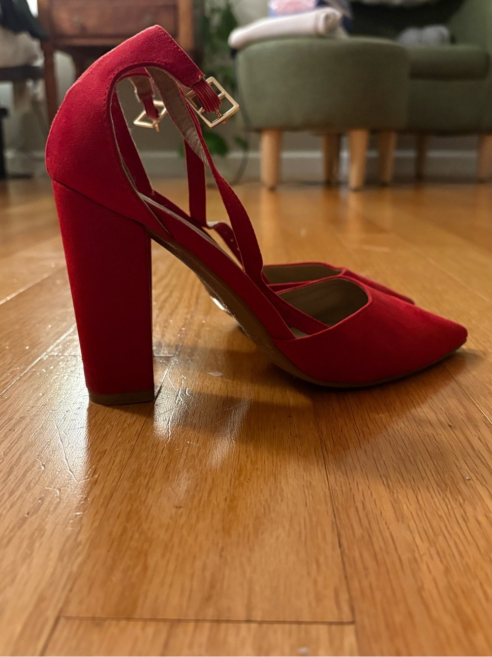 Dream Pairs Red Pointed-Toe Crisscross Ankle Strap Heels size 8